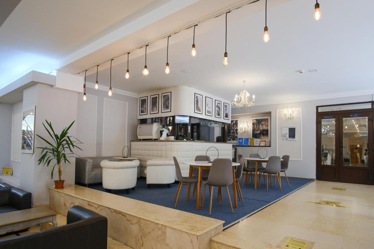 Hotel Rusca Хунедоара Екстериор снимка
