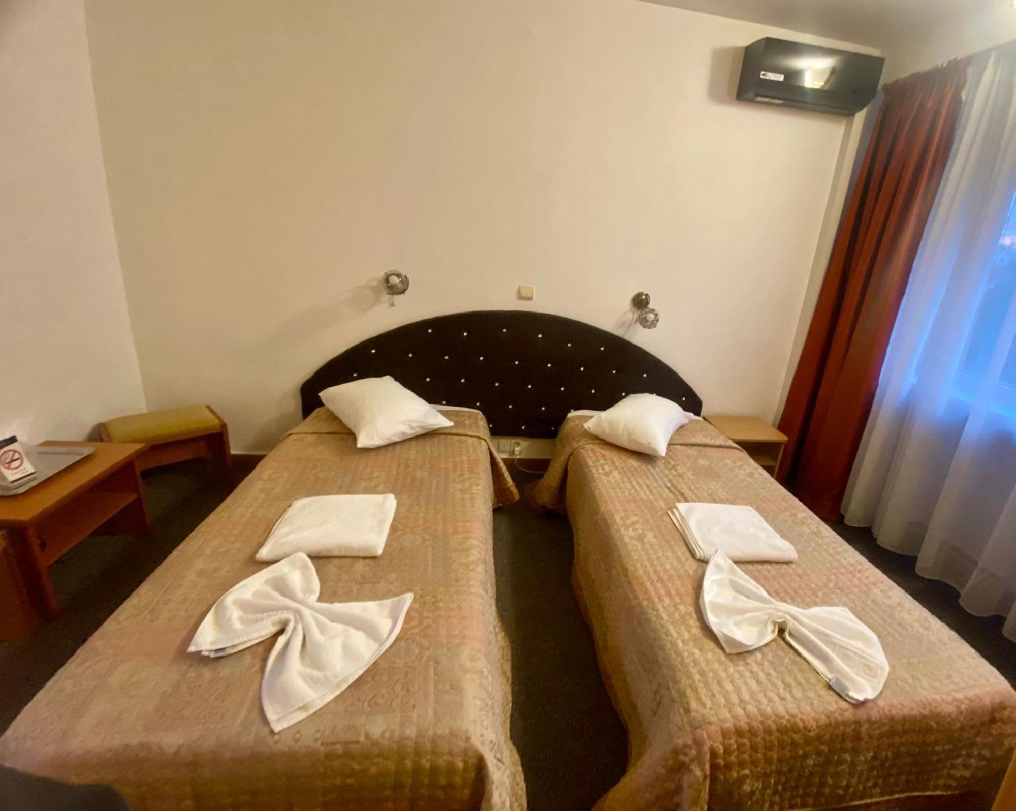 Hotel Rusca Хунедоара Екстериор снимка