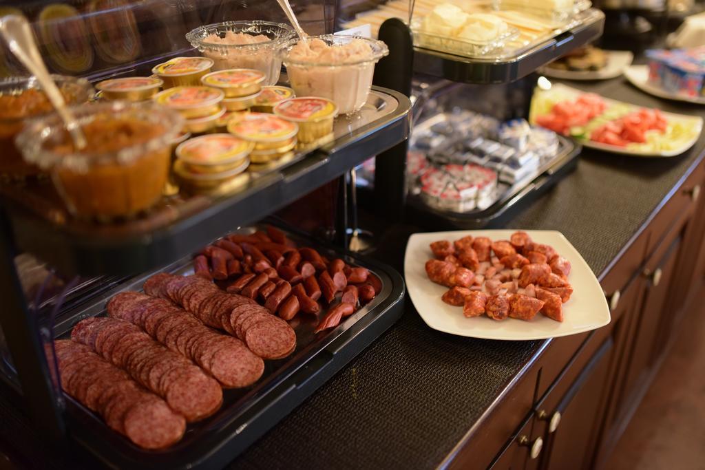 Hotel Rusca Хунедоара Екстериор снимка